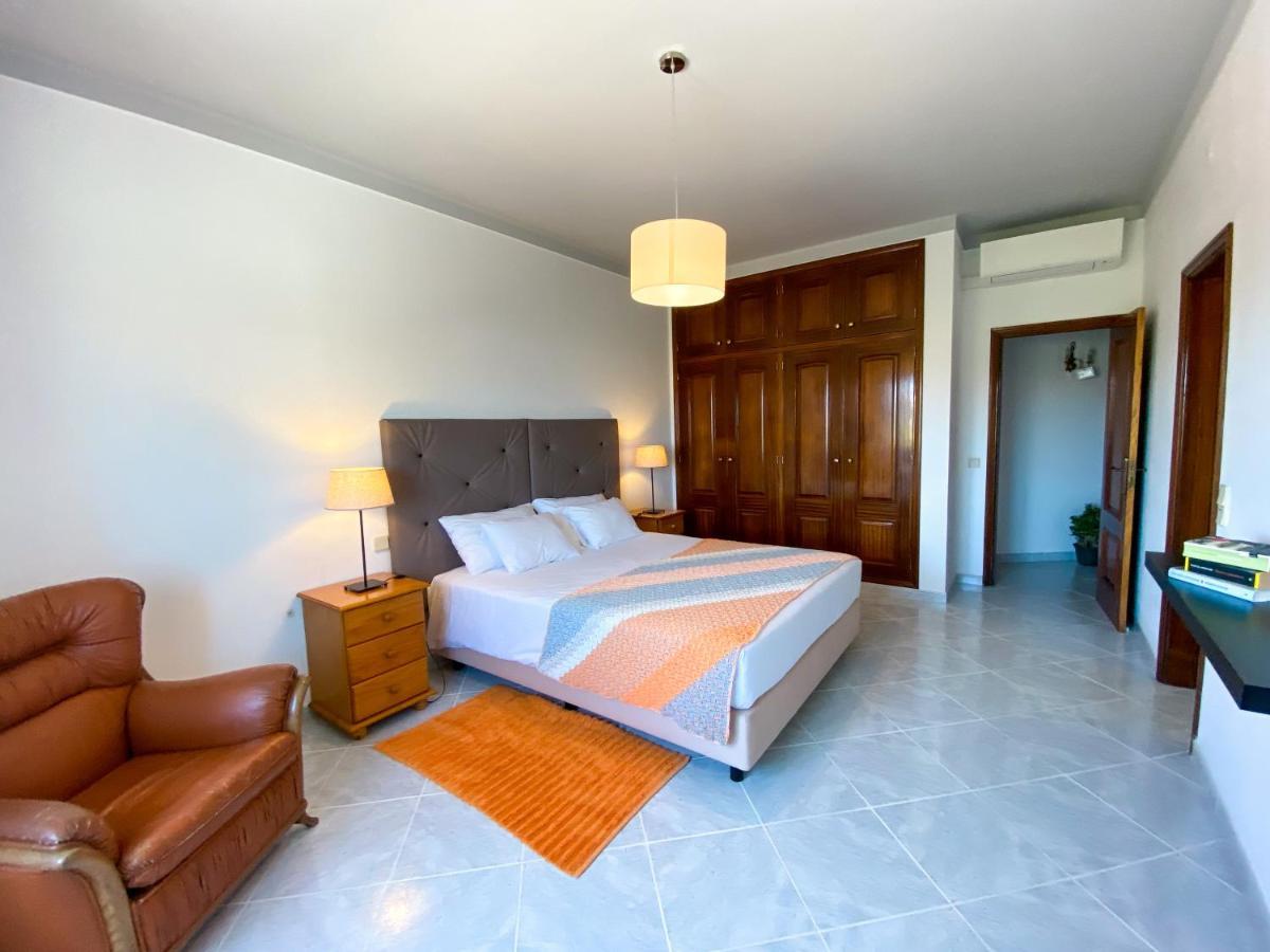 Casa Grilo Pensión 2*