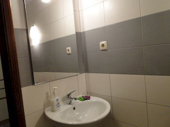 Casa Grilo Pensión 2*